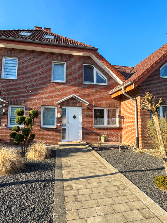 Vorderansicht - Gepflegtes Reihenmittelhaus in familienfreundlicher Lage von Herzebrock ***4271 G