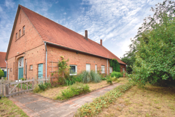 Seitenansicht - Ehemaliges Bauernhaus mit Garage ***4288 G in Versmold