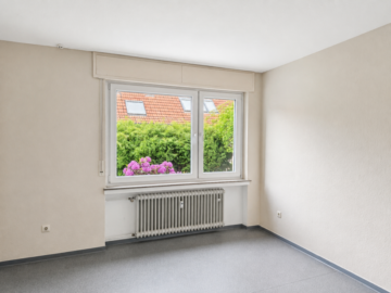 Das Schlafzimmer - Bezugsfrei – ideal für Eigennutzer oder Kapitalanleger *1849 R 2ZKB in Bielefeld