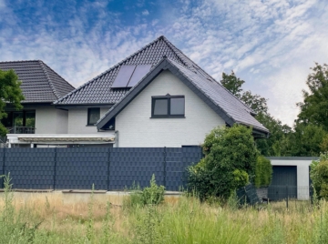 Rückansicht - Viel Platz für alle: Familienfreundliches Einfamilienhaus in Mastholte***4219 G