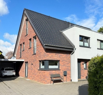 Hauseingang - Modernes Zuhause fast wie neu ***4247 G hochwertige Doppelhaushälfte in Friedrichsdorf