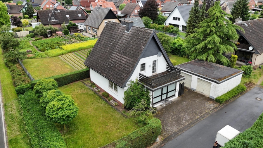Eingangsansicht von Süd-Osten