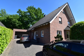 Frontansicht - Einfamilienhaus in ruhiger Lage * 2729 GV Versmold