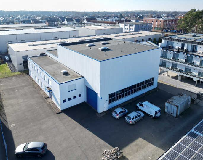 Gewerbeimmobilie mit Montagehalle und Bürotrakt - Gewerbeimmobilie mit Montagehallen, Krananlagen und Bürotrakt ***4268 G Schloß Holte-Stukenbrock