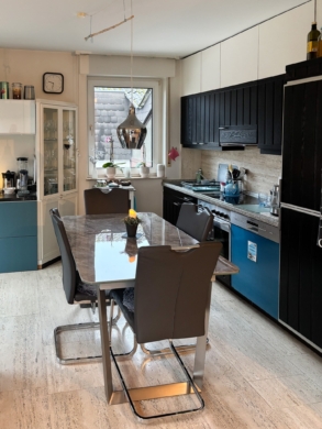 Küchenbereich mit Esstisch - Citynah investieren: Maisonettewohnung mit Balkon & Galerie ***1835 R