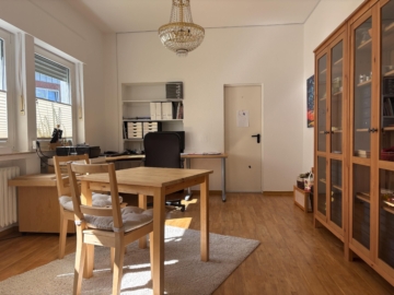 Büro EG - Einfamilienhaus mit Gewerbe im historischen Ortskern von Steinhagen***4224 G
