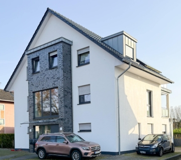Erdgeschosswohnung im modernen Vierfamilienhaus - Wohnen mit Gartenfeeling – moderne Erdgeschosswohnung mit überdachter Terrasse *1844 R Stukenbrock