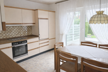 Küche mit Zugang zum Garten - Charmantes Siedlungshaus mit großem Garten – Familienidylle in Gütersloh-West ***4270 G