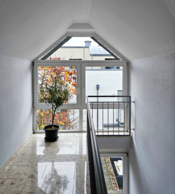 helles Treppenhaus - Gepflegte Eigentumswohnung als Kapitalanlage ***1834 R in Rheda