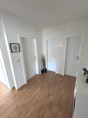 Flur im Erdgeschoss - Gepflegtes Dreifamilienhaus in Schloß Holte***4213 G