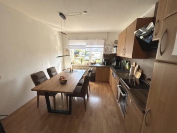 Küche im Erdgeschoss - Gepflegtes Dreifamilienhaus in Schloß Holte***4213 G