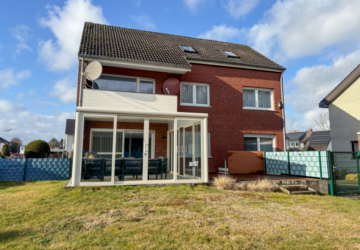 Zwei Wohneinheiten, viele Möglichkeiten ***4263 G Zweifamilienhaus in Herzebrock, 33442 Herzebrock-Clarholz, Zweifamilienhaus