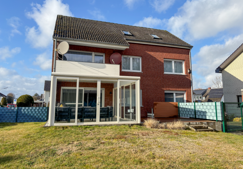 Rückansicht - Zwei Wohneinheiten, viele Möglichkeiten ***4263 G Zweifamilienhaus in Herzebrock