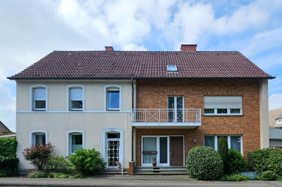 Geschichte & Potential - Leben mit Konzept: Doppelhaus für Familie, Praxis oder Projekt ***4216 G Langenberg