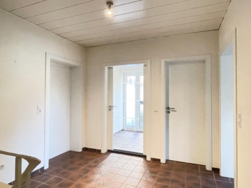 helle Diele mit neuen Innentüren - Platz für Familie und Leben *** 4242 G Doppelhaushälfte in Rietberg-Neuenkirchen