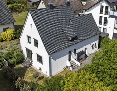 Einziehen & Wohlfühlen – modernes Einfamilienhaus ***4319 in Schloß Holte, 33758 Schloß Holte-Stukenbrock, Einfamilienhaus