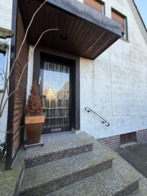 Haustür - Familienhaus mit Gestaltungsspielraum *** 4243 G Doppelhaushälfte in Wiedenbrück