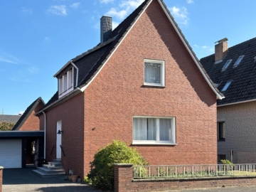 Straßenansicht - Ihr Familiennest in Gütersloh-Nordhorn – mit Gartenidylle und vielen Möglichkeiten *** 4237 G