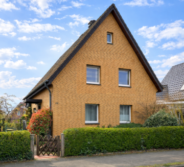 Viel Platz & großes Grundstück – Wohnhaus mit Potenzial in Halle *4282 G, 33790 Halle, Einfamilienhaus