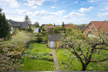 Blick in den tiefen Garten - Viel Platz & großes Grundstück – Wohnhaus mit Potenzial in Halle *4282 G